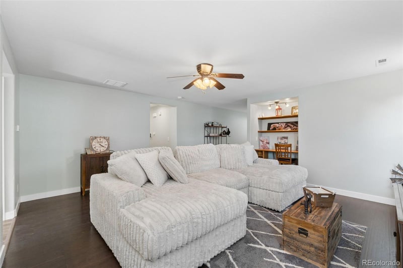 727 Willow Dr, Brighton, CO 80603
