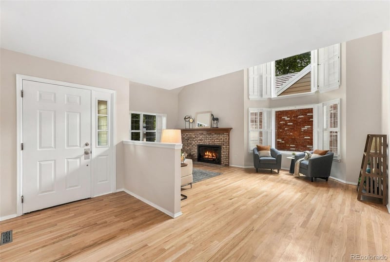 5916 E Briarwood Cir, Centennial, CO 80112