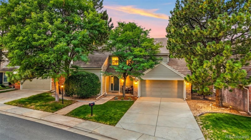 5916 E Briarwood Cir, Centennial, CO 80112