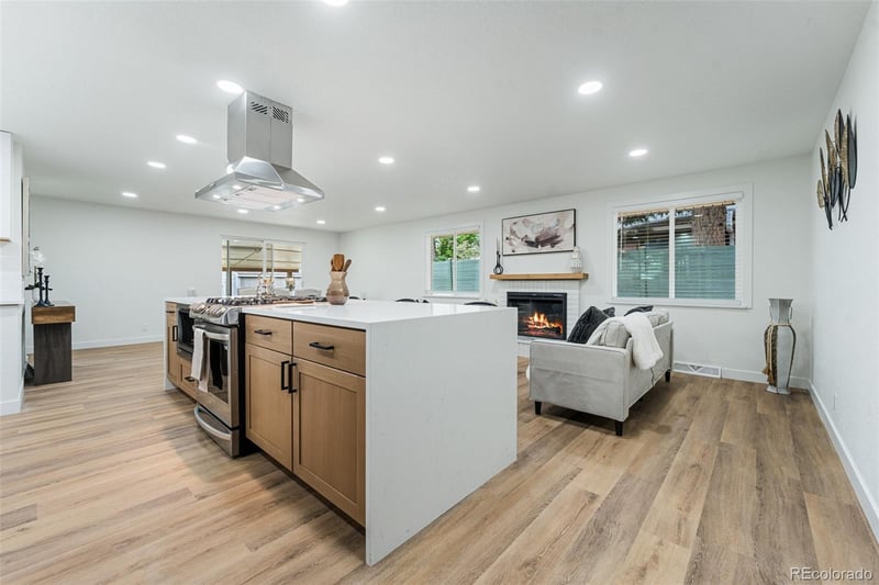 9110 W 2nd Ave, Lakewood, CO 80226