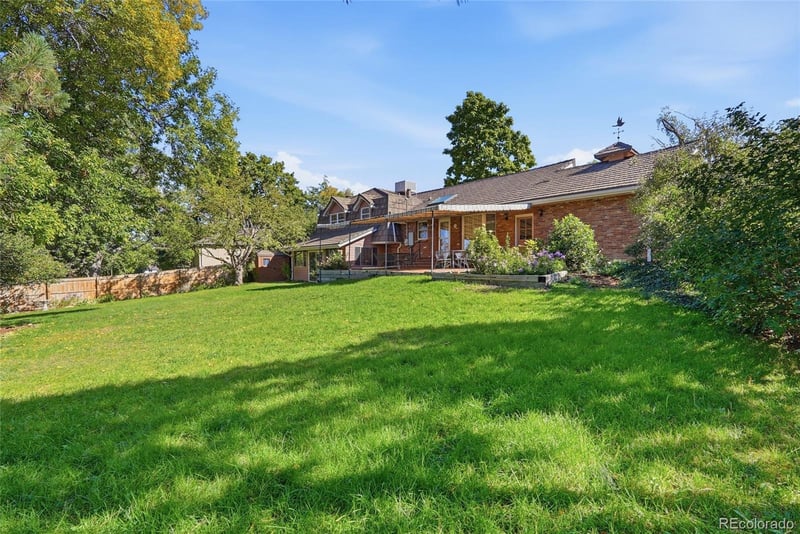 12234 W Applewood Knolls Dr, Denver, CO 80215
