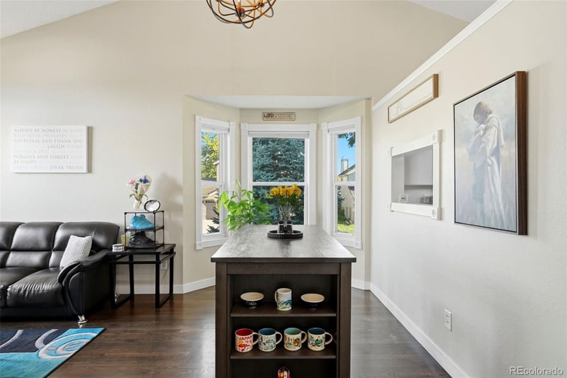 8258 S Reed Way, Littleton, CO 80128