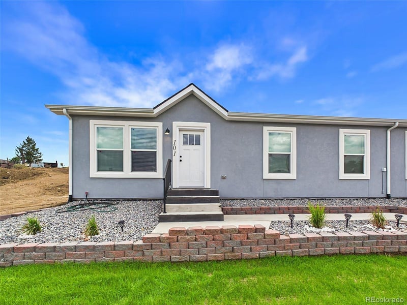 2511 Busch Ave, Colorado Springs, CO 80904