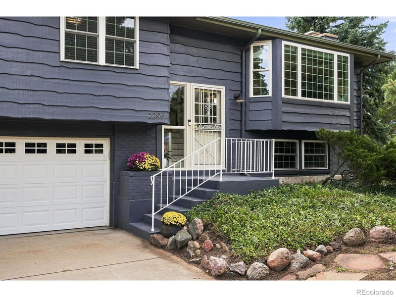 2295 Hillsdale Cir, Boulder, CO 80305