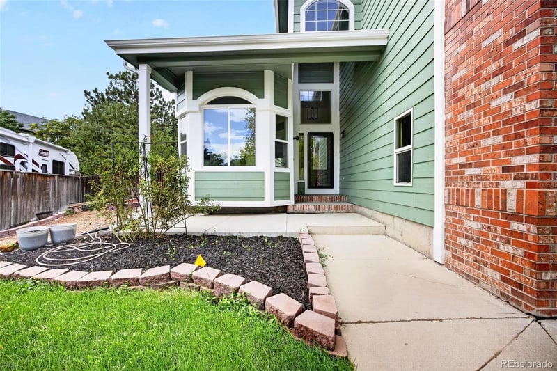 1415 Snowberry Ln, Broomfield, CO 80020