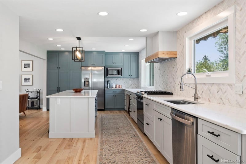 22 Foothill Ash, Littleton, CO 80127