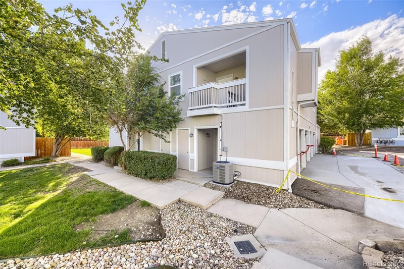 7953 Chase Cir #200, Arvada, CO 80003