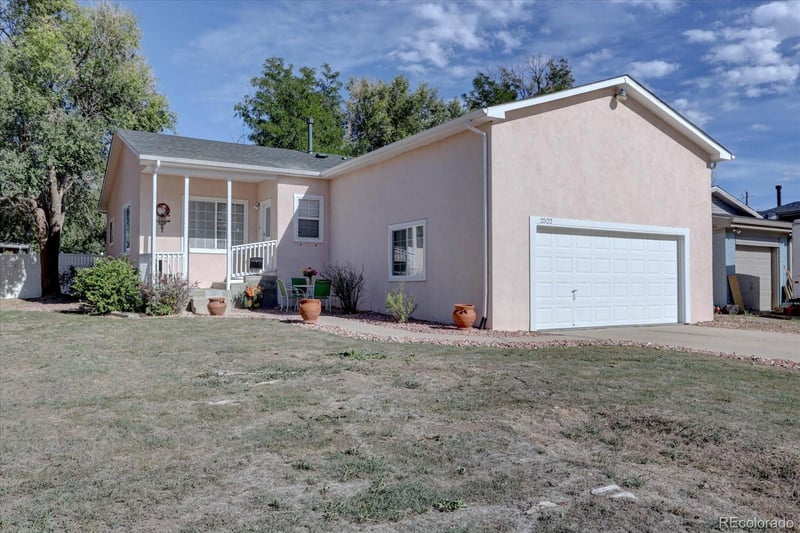 2522 Atchison St, Aurora, CO 80011