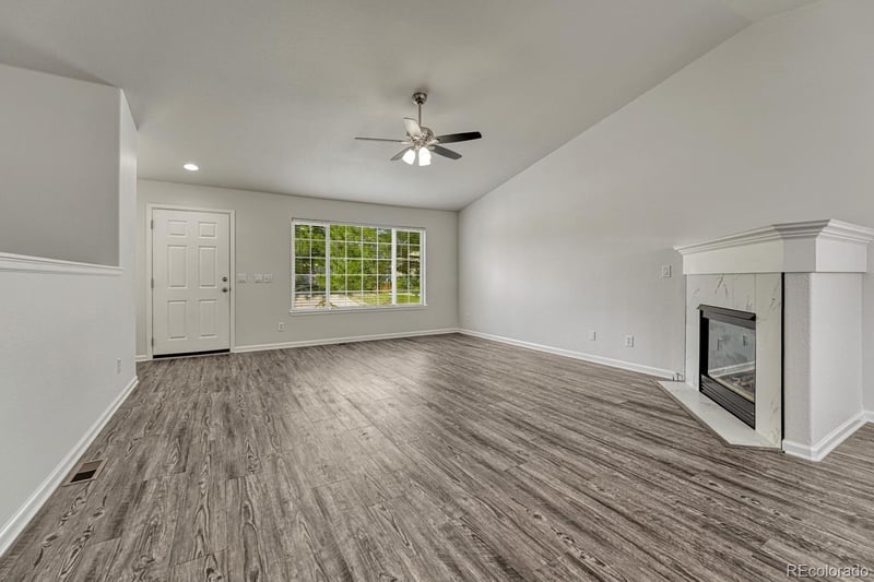 832 Pitkin Way, Castle Rock, CO 80104