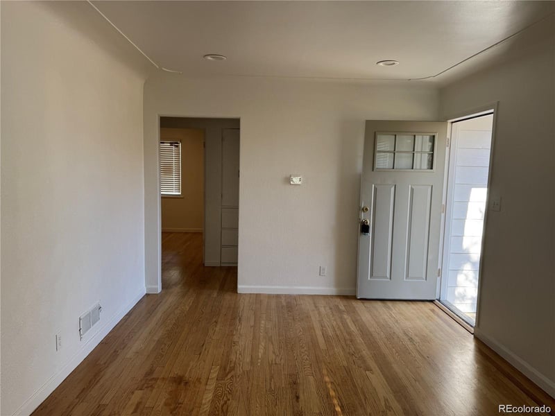 1671 Oswego St, Aurora, CO 80010