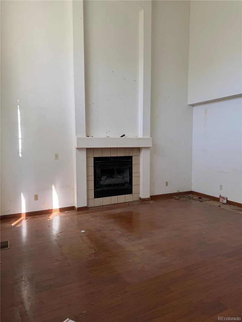 2221 S Moline Ct, Aurora, CO 80014