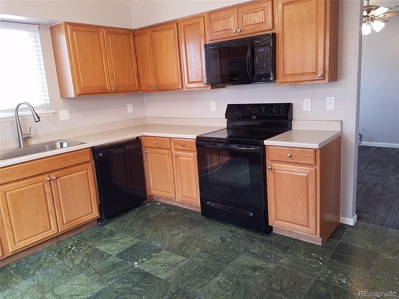6751 E 72nd Pl #I & J, Commerce City, CO 80022