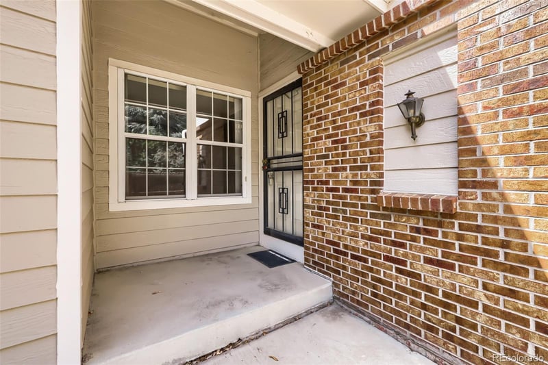 1575 S Trenton Ct, Denver, CO 80231