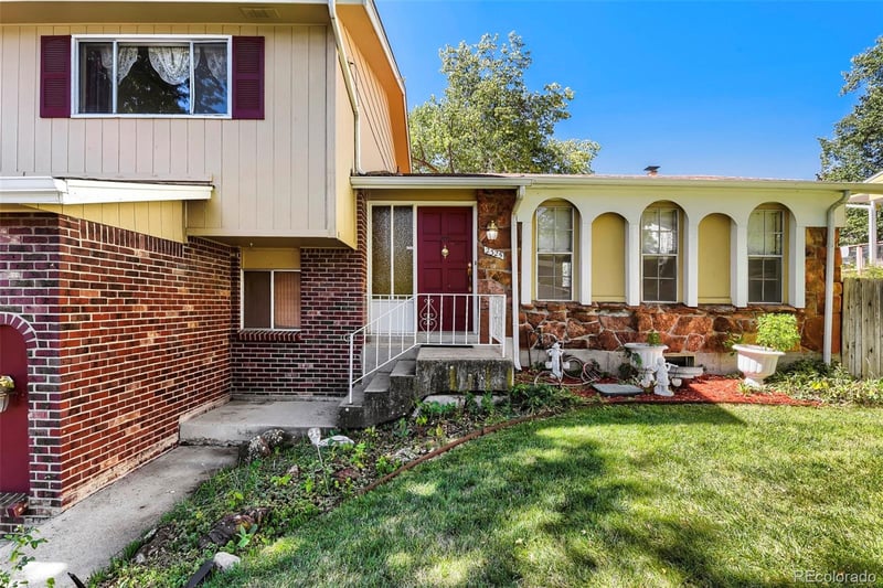 2325 S Hoyt St, Lakewood, CO 80227