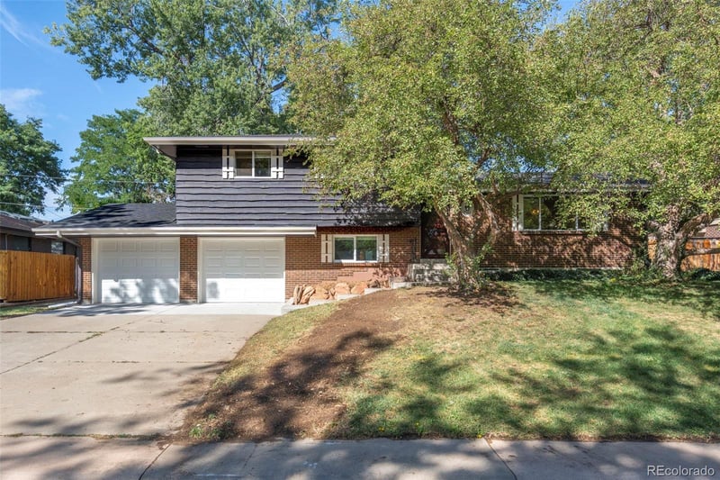 2161 S Allison Ct, Denver, CO 80227