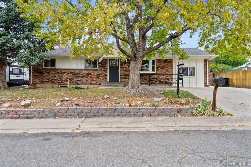 6035 Utica St, Arvada, CO 80003