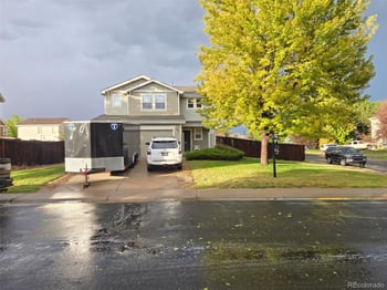 800 Willow Dr, Lochbuie, CO 80603