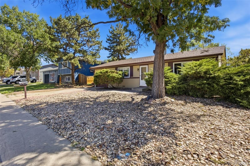 8130 Explorador Calle, Denver, CO 80229