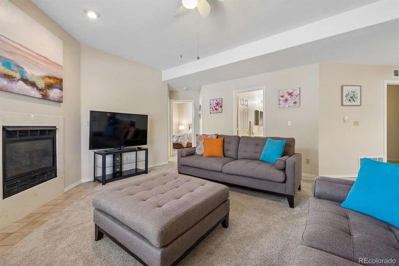 8621 E Dry Creek Rd #311, Centennial, CO 80112