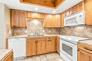 14390 E Marina Dr #209, Aurora, CO 80014