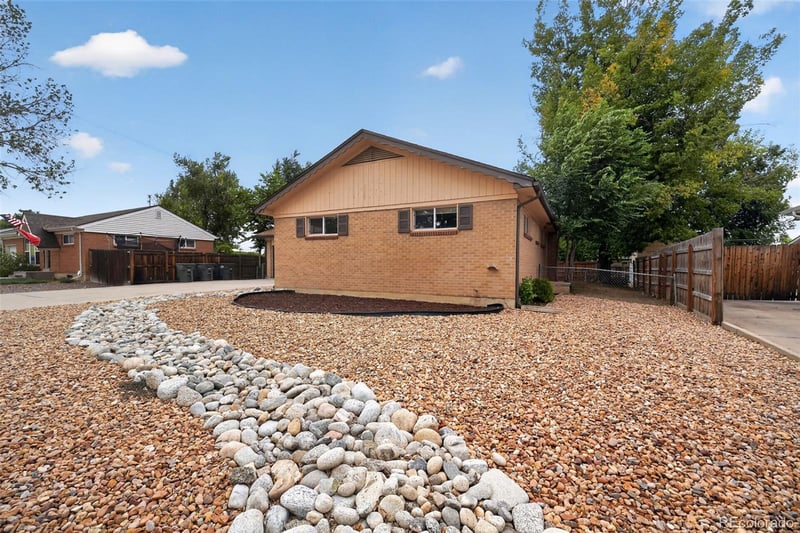 10992 Grant Dr, Northglenn, CO 80233