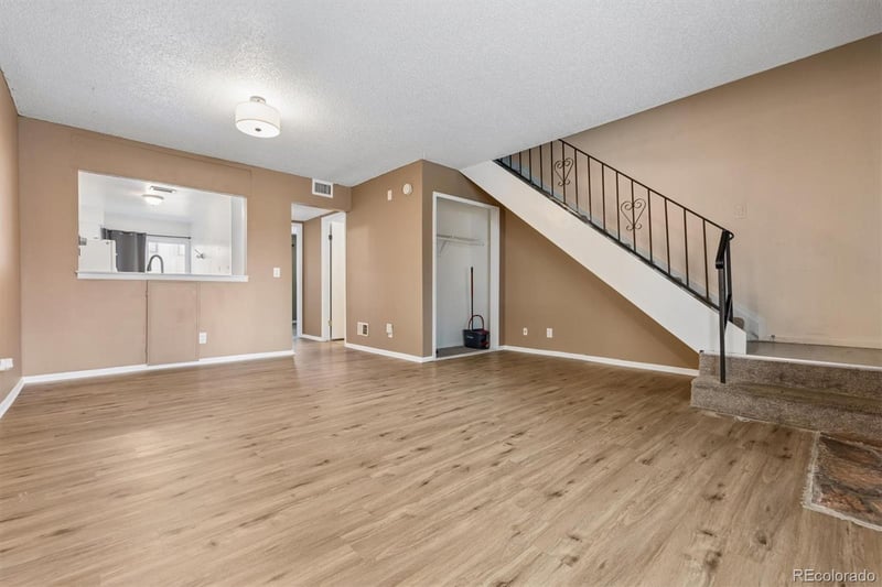 1295 S Dillon Way, Aurora, CO 80012