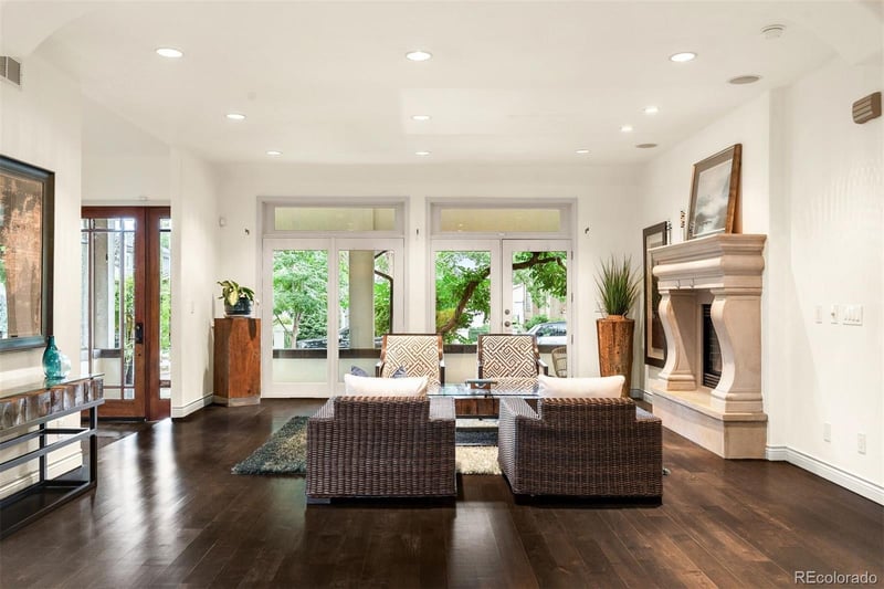 960 S High St, Denver, CO 80209