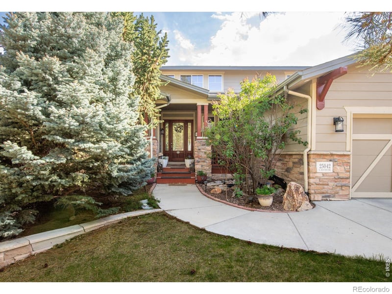 25042 E Davies Dr, Aurora, CO 80016