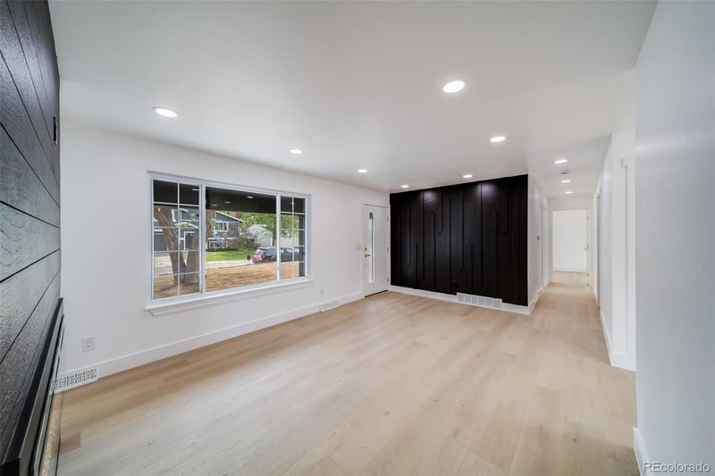 8733 Kendall Ct, Arvada, CO 80003