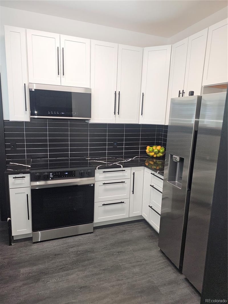 4001 S Acoma St, Englewood, CO 80110