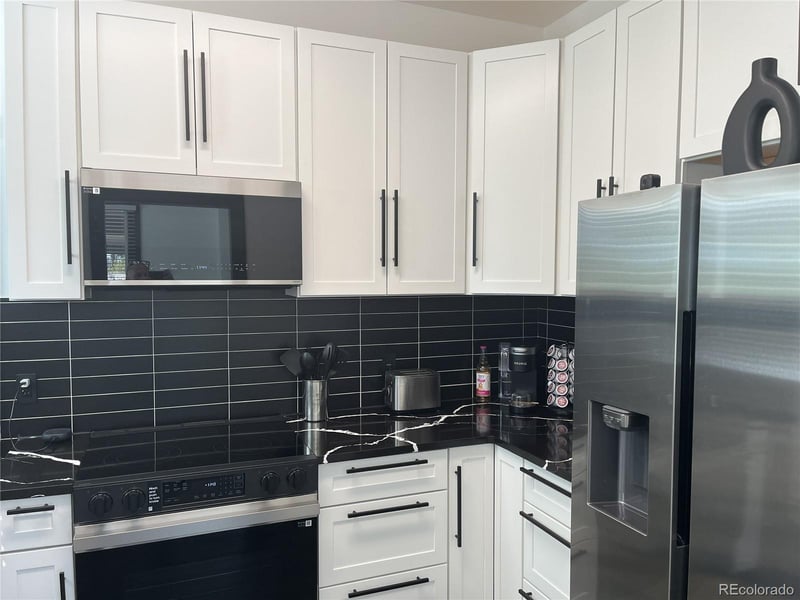 4001 S Acoma St, Englewood, CO 80110