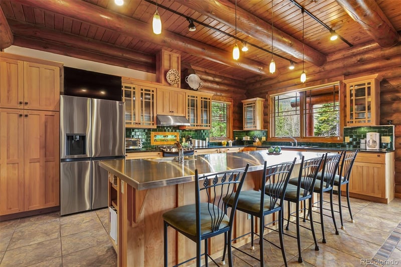 905 Whispering Pines Cir, Blue River, CO 80424