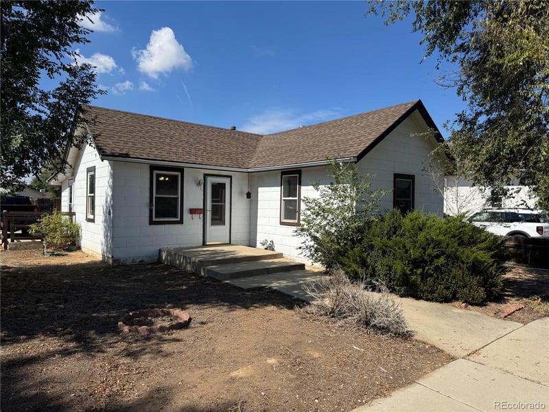 115 N 9th Ave, Brighton, CO 80601