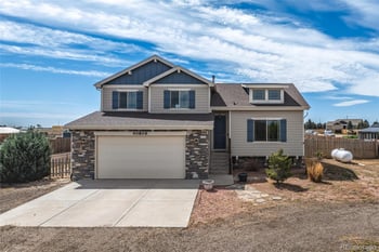 40806 Jade Dr, Ault, CO 80610