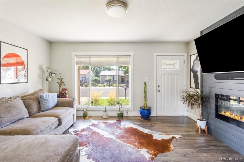 1741 W 55th Pl, Denver, CO 80221