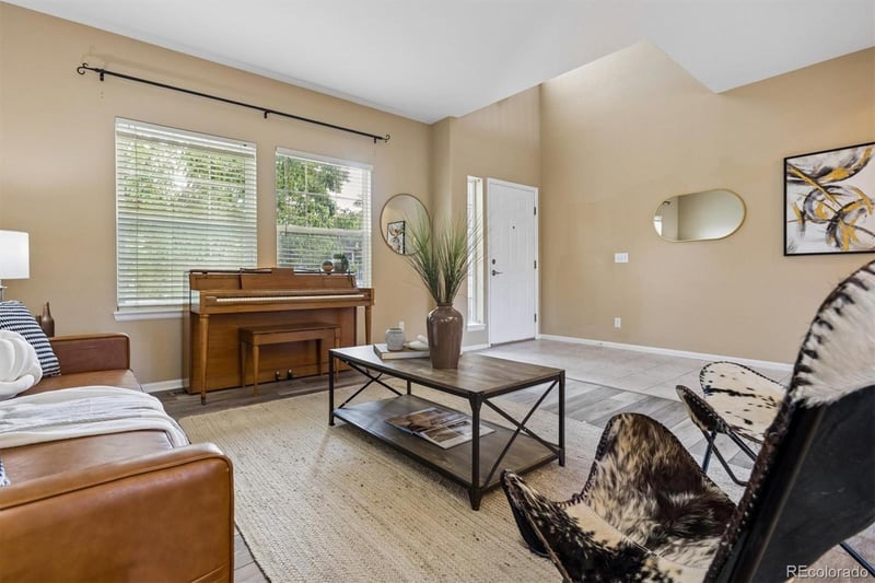537 Pitkin Way, Castle Rock, CO 80104
