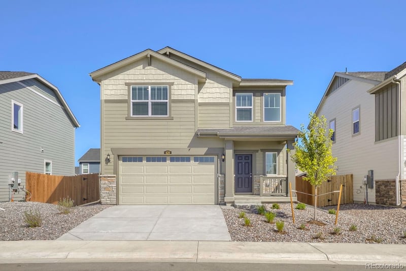 420 Blossom St, Bennett, CO 80102