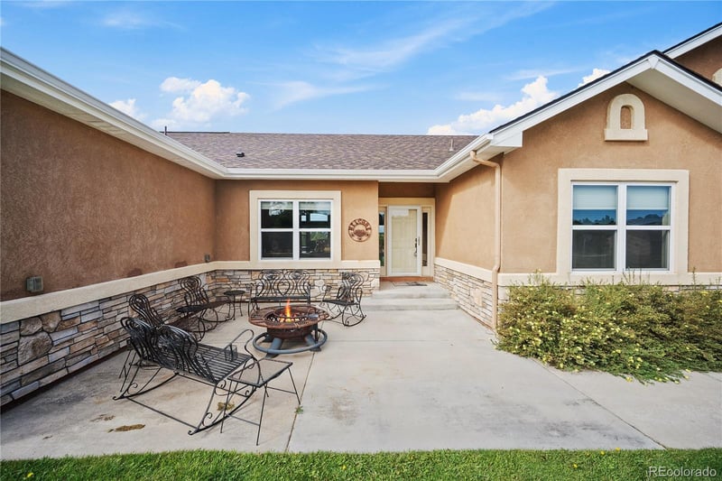 16565 Fletcherville Ln, Peyton, CO 80831