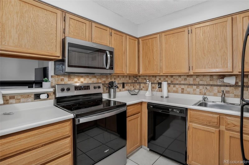 3344 S Ammons St #16-202, Denver, CO 80227