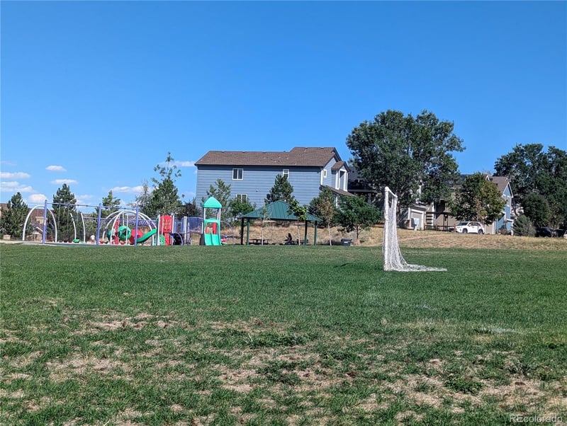 8834 Pochard St, Littleton, CO 80126