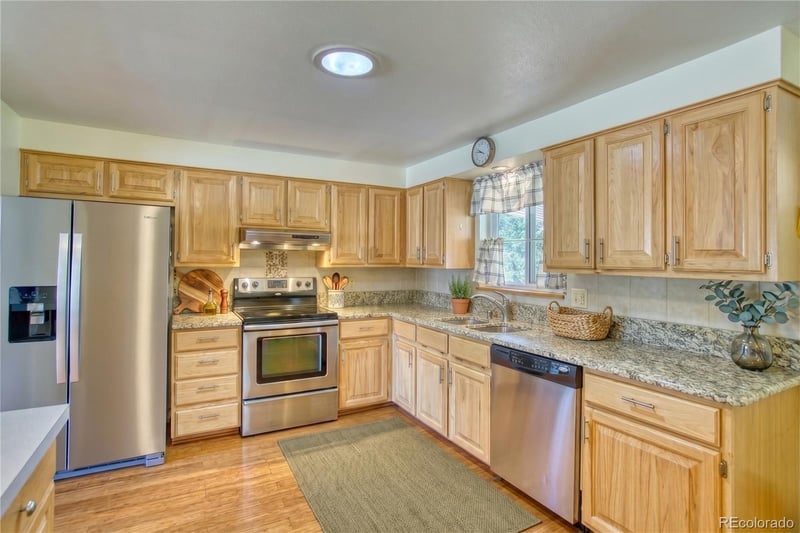 2348 Fountain Dr, Loveland, CO 80538