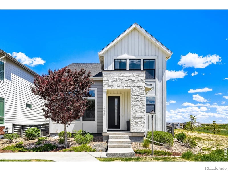 1747 Stable View Dr, Castle Pines, CO 80108
