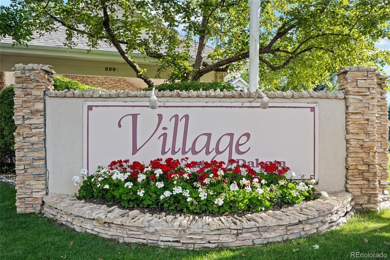 8951 W Phillips Dr, Littleton, CO 80128