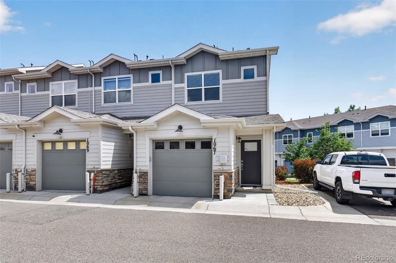 1067 Oak Cir, Denver, CO 80215