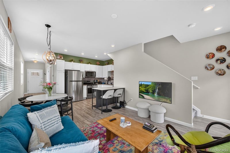 1067 Oak Cir, Denver, CO 80215