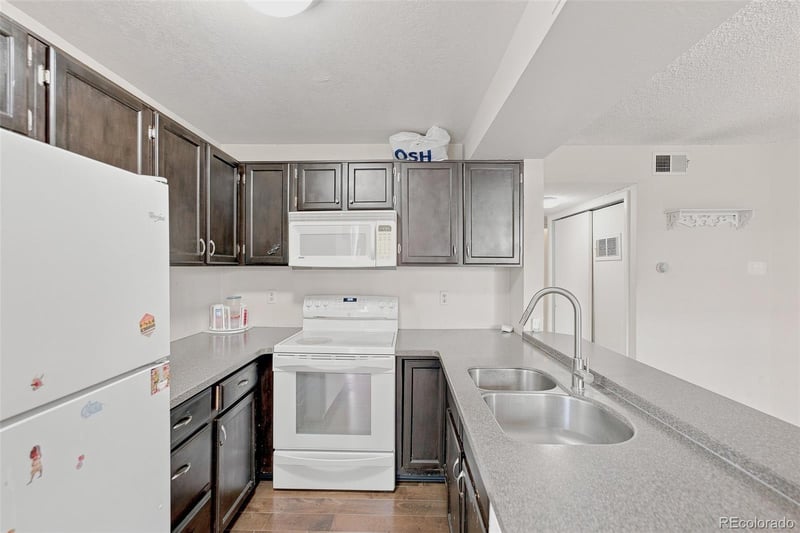5715 W Atlantic Pl #101, Denver, CO 80227