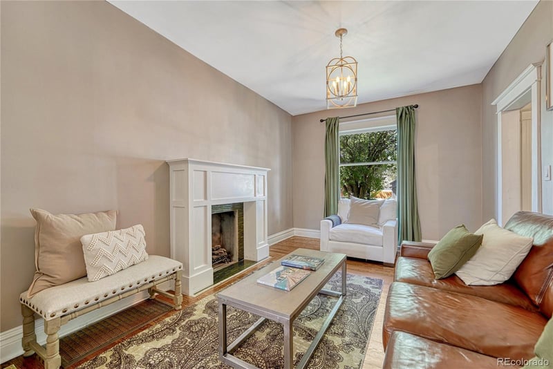 2552 N Emerson St, Denver, CO 80205