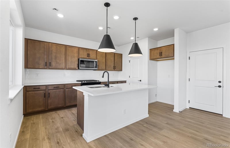 25061 E Evans Dr, Aurora, CO 80018