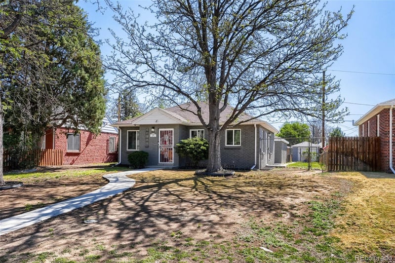 1558 Spruce St, Denver, CO 80220