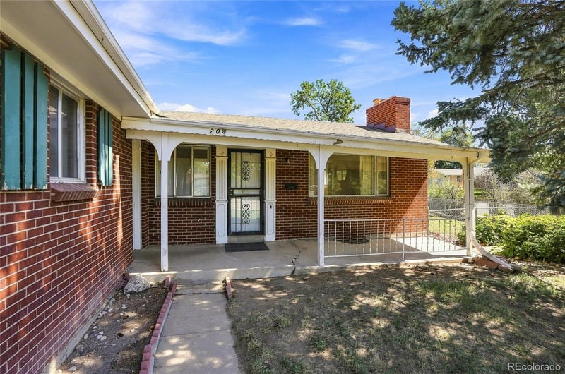 204 Tucson St, Aurora, CO 80011